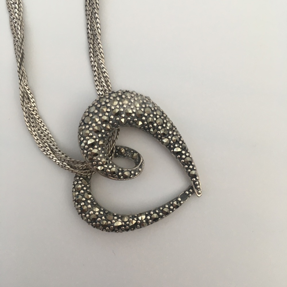 ✂️ Marcasite Heart Pendant Chain